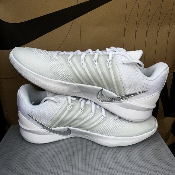 NEW Nike Sabrina 3 \'Ice Cold\' White Silver HF2881-101 Men Sz 9, Womens 10.5 main image 4